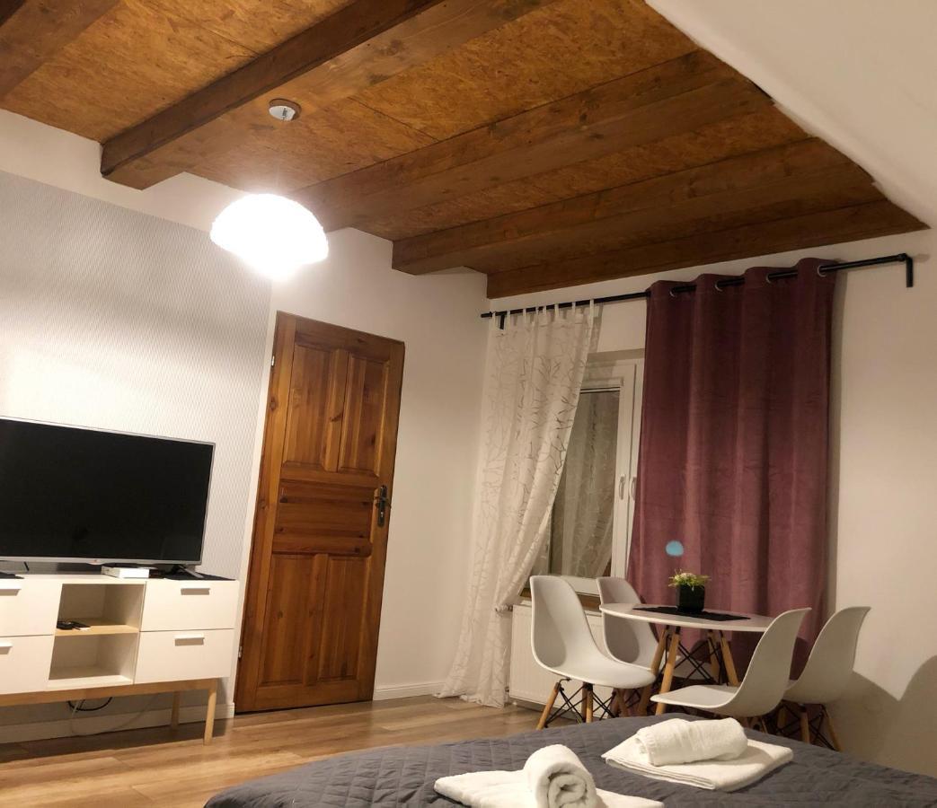 Dom Tkacki - Apartamenty - Pokoje - Jacuzzi Kudowa-Zdrój Exterior foto